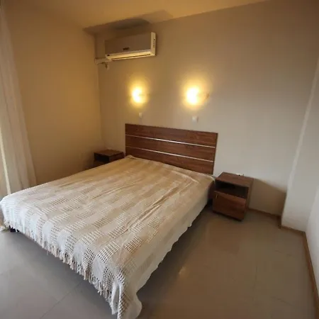 Daire Hills -